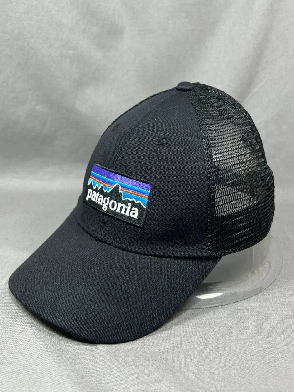 Patagonia P6 Trucker Hat Snapback Black Mesh Hiking Outdoor Adjustable Mens Cap